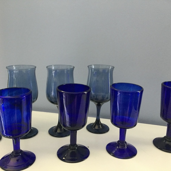 8 Mix Matched Dusty and Cobalt Blue Wine Glasses - Picture 4 of 8